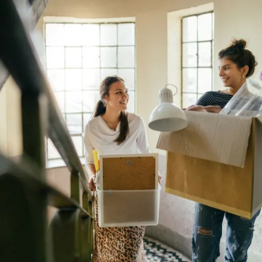 ¿Cuál es el efecto juridico cando una persona se emancipa?